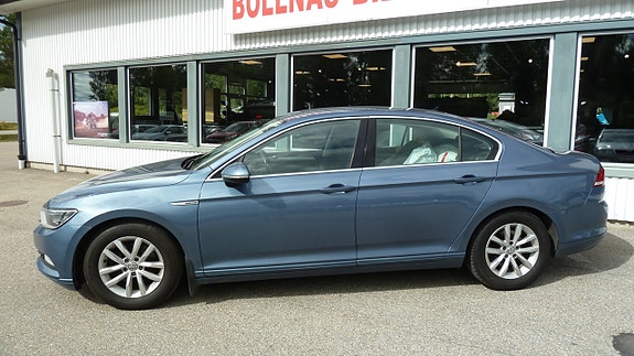 Volkswagen Passat 4 of 5