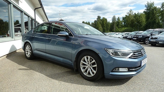 Volkswagen Passat 3 of 5