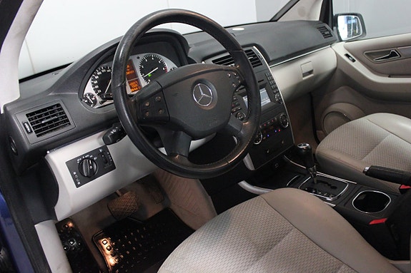 Mercedes-Benz B170 16 of 17