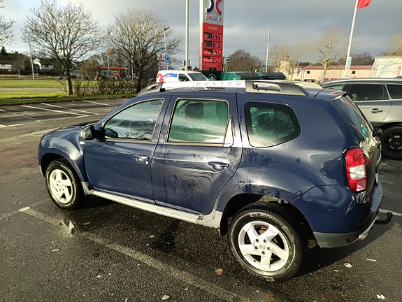 Dacia Duster 2 of 4
