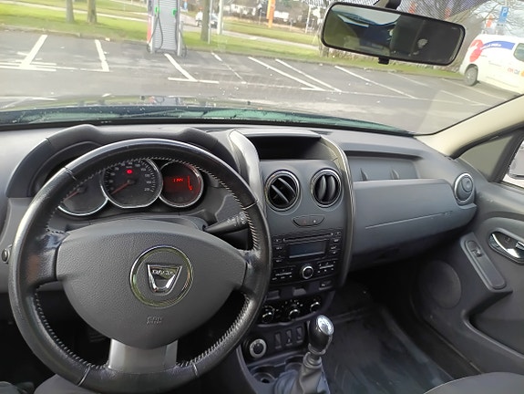 Dacia Duster 4 of 4