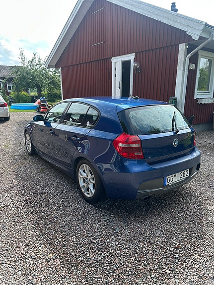 BMW 120i 2 of 3