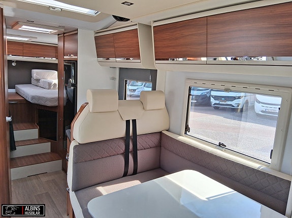 Adria Matrix Supreme M 687 SL / ALDE / Taksäng 13 of 21
