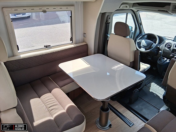 Adria Matrix Supreme M 687 SL / ALDE / Taksäng 8 of 21
