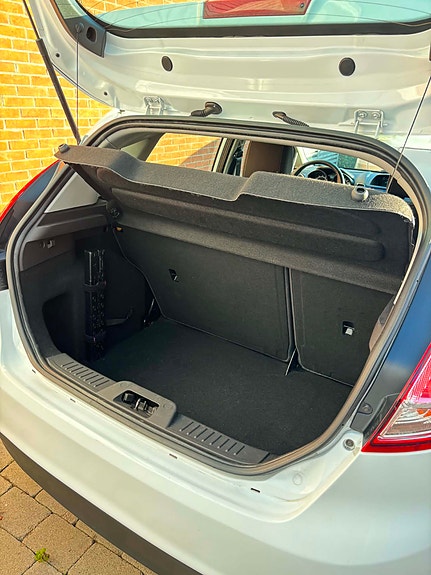 Ford Fiesta 5 of 5