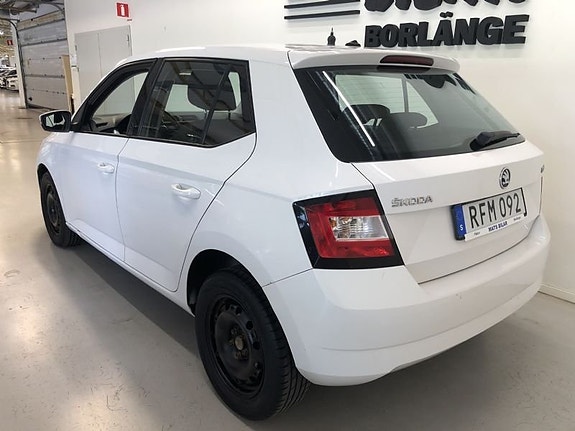 Skoda Fabia 3 of 5