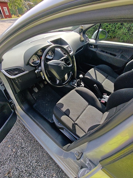 Peugeot 207 SW 5 of 5