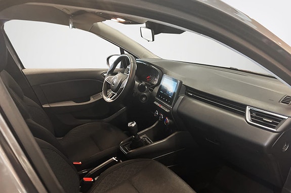 Renault Clio 9 of 13