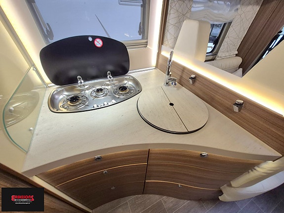 Eura Mobil 730 EB 11 of 13