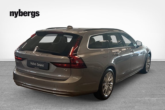 Volvo V90 3 of 5