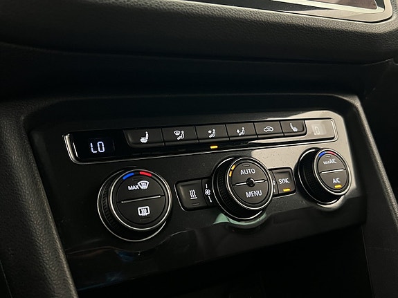 Volkswagen Tiguan 22 of 30