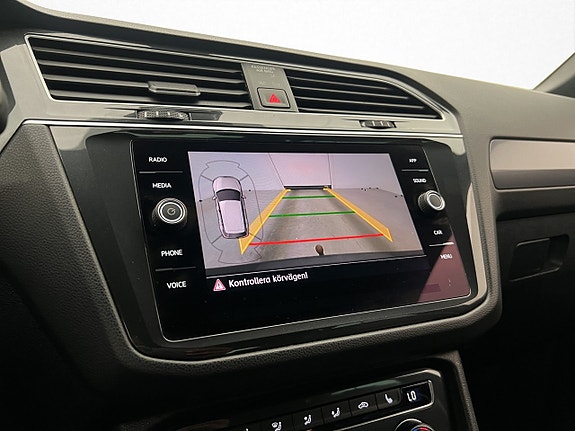 Volkswagen Tiguan 19 of 30