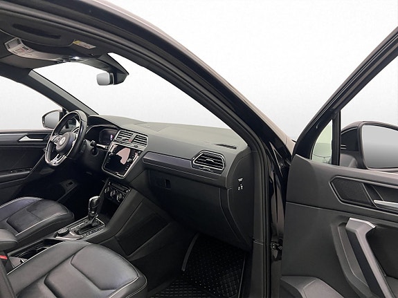 Volkswagen Tiguan 25 of 30