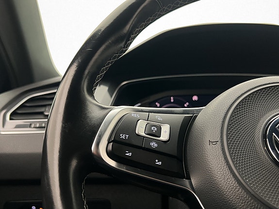 Volkswagen Tiguan 15 of 30