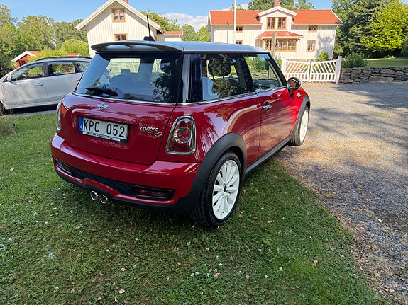 MINI Cooper SD 6 of 6