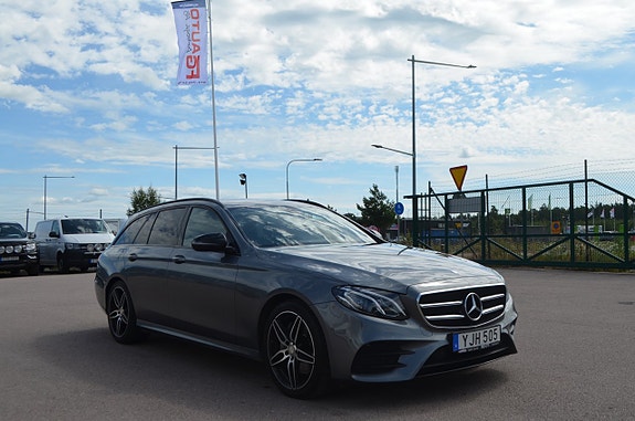 Mercedes-Benz E220 10 of 29