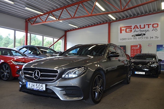 Mercedes-Benz E220 15 of 29