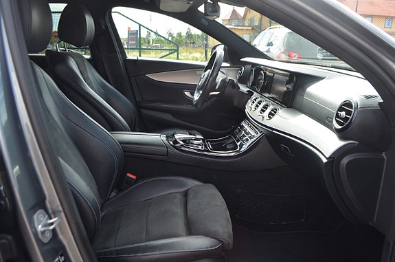 Mercedes-Benz E220 19 of 29