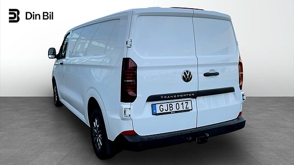 Volkswagen Transporter 3 of 5