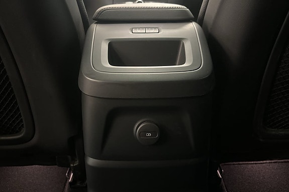 Volvo XC60 17 of 18