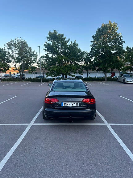 Audi A4 4 of 5