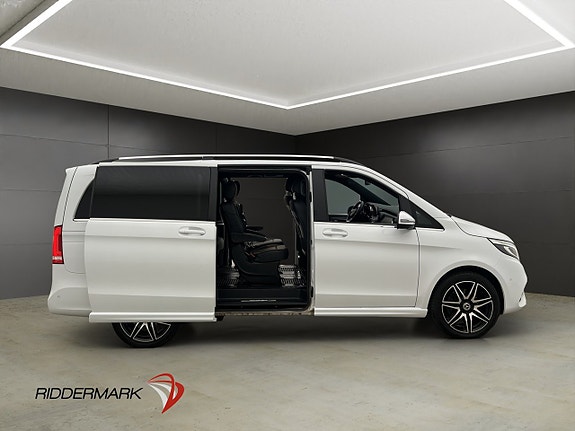 Mercedes-Benz V300 d 11 of 30
