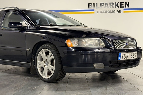 Volvo V70 5 of 23