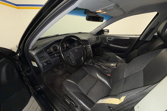 Volvo V70 13 of 23