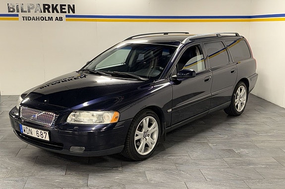 Volvo V70 3 of 23