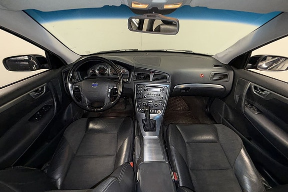 Volvo V70 10 of 23