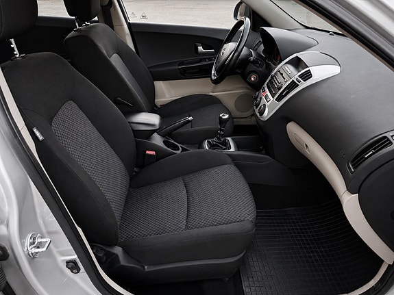 Kia Ceed 8 of 9