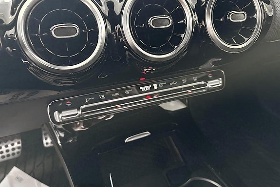 Mercedes-Benz A200 d 13 of 14