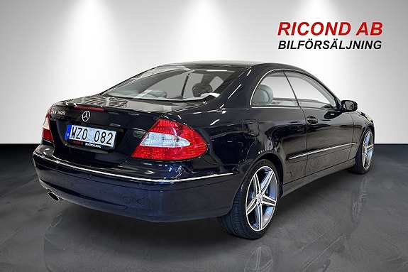 Mercedes-Benz CLK500 3 of 5