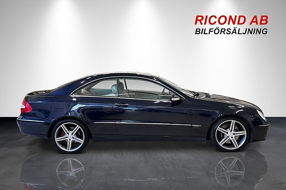 Mercedes-Benz CLK500 2 of 5