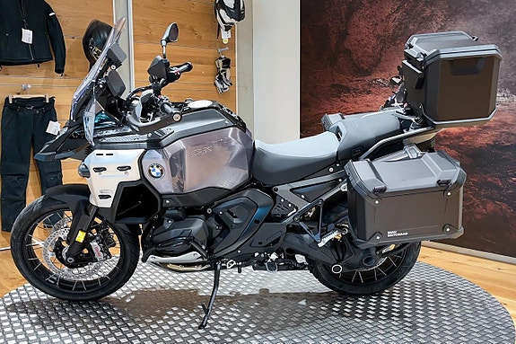 BMW R 1300 GSA | Adaptive vehicle height COMFORT | Sidoväskor 2 of 5