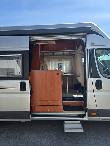 La Strada Avanti C 177 *Tvärbädd *Automat *Kamkedja *Solceller 12 of 28