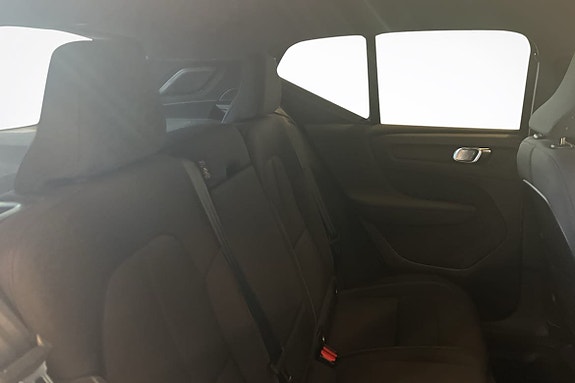 Volvo EX40 10 of 12