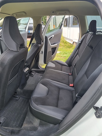 Volvo XC60 5 of 5