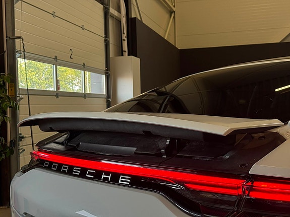 Porsche Panamera 4 23 of 24