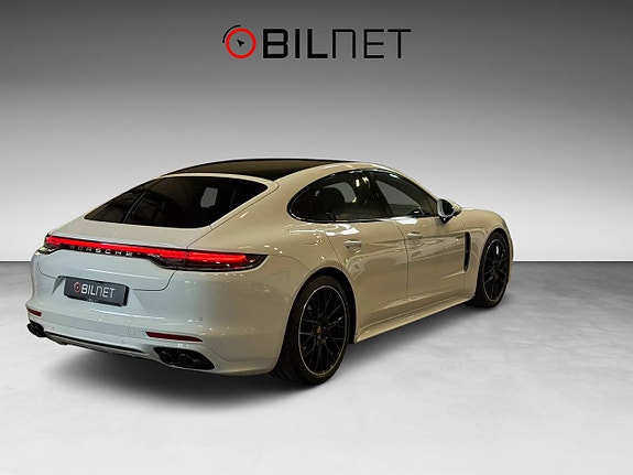 Porsche Panamera 4 6 of 24