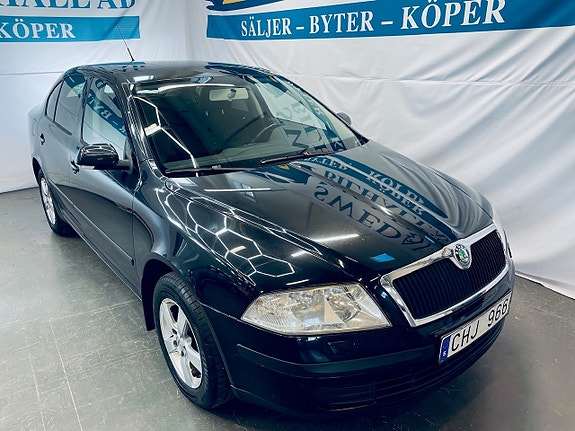 Skoda Octavia 2 of 5