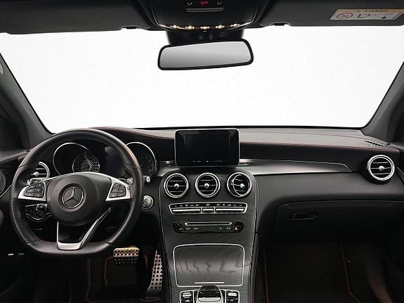 Mercedes-Benz GLC43 13 of 30
