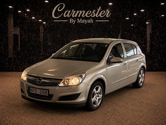Opel Astra 2 of 5