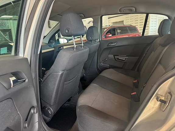 Opel Astra 7 of 14