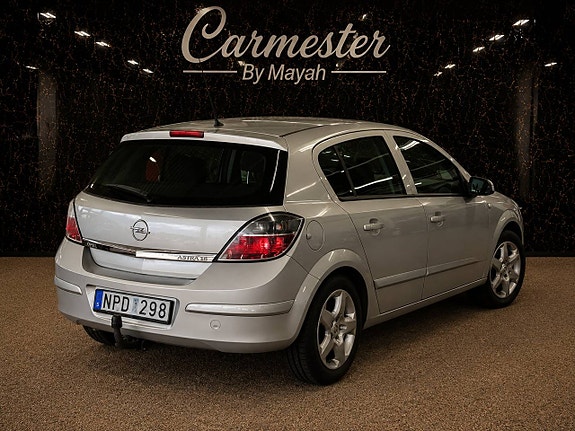 Opel Astra 4 of 5