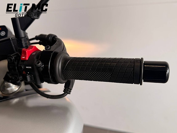 Yamaha MT-09 | Helsystem Akrapovic | Värmehandtag 21 of 21
