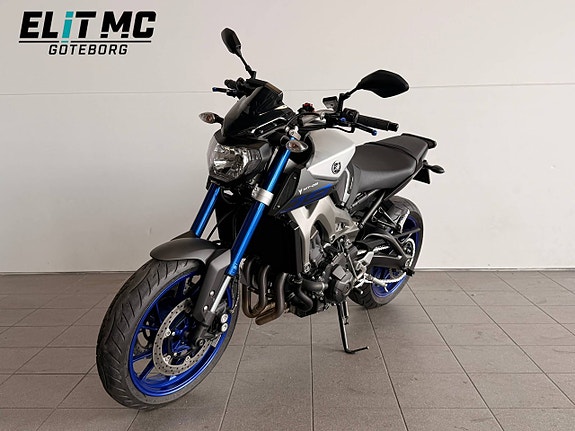 Yamaha MT-09 | Helsystem Akrapovic | Värmehandtag 16 of 21