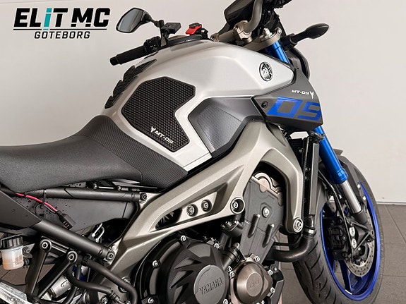 Yamaha MT-09 | Helsystem Akrapovic | Värmehandtag 8 of 21