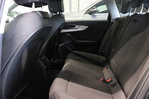 Audi A4 12 of 29