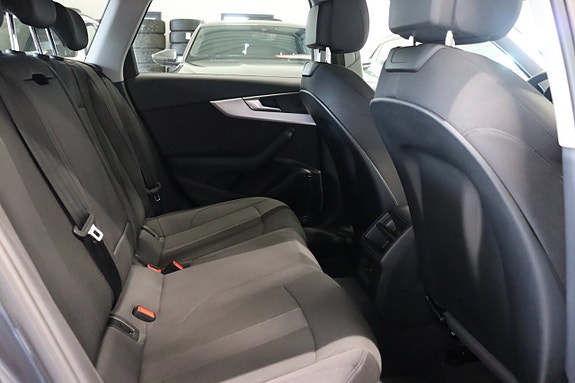Audi A4 13 of 29
